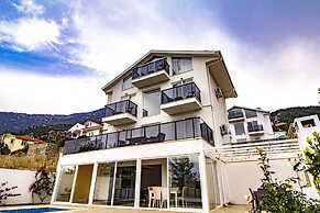 Fethiye Paris A Villa