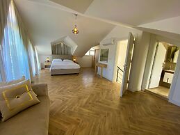 Fethiye Paris A Villa