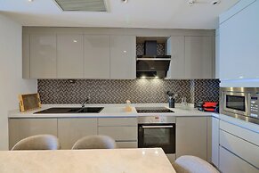 Petek Residence by NewInn