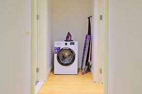 Petek Residence by NewInn