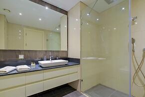 Petek Residence by NewInn