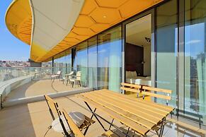 Petek Residence by NewInn