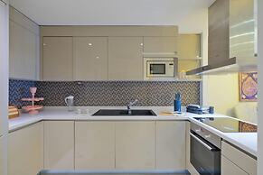 Petek Residence by NewInn