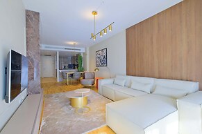 Petek Residence by NewInn