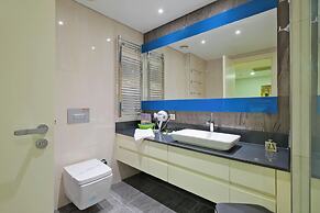 Petek Residence by NewInn