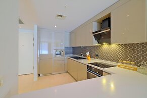 Petek Residence by NewInn