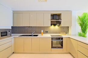 Petek Residence by NewInn