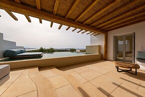 Utopia Suites by Anna Platanou - Adults only