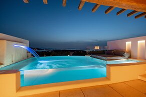 Utopia Suites by Anna Platanou - Adults only