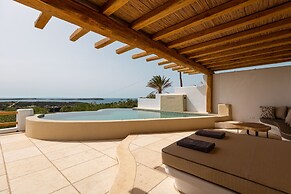 Utopia Suites by Anna Platanou - Adults only