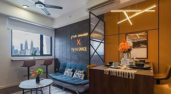 Chambers Residence, Sunway Putra Mall