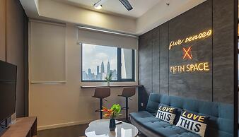 Chambers Residence, Sunway Putra Mall