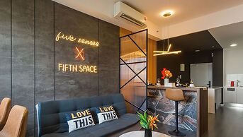 Chambers Residence, Sunway Putra Mall