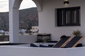 Almira Luxury Suites