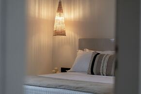 Almira Luxury Suites