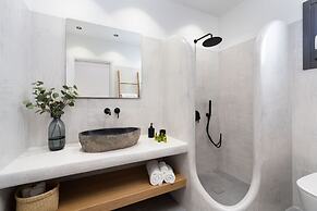 Almira Luxury Suites