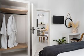 Almira Luxury Suites