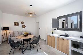 Almira Luxury Suites