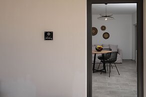 Almira Luxury Suites