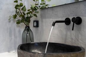 Almira Luxury Suites