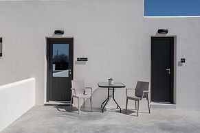 Almira Luxury Suites