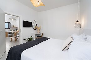 Almira Luxury Suites