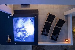 Almira Luxury Suites