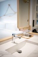 Panwaburi Beachfront Resort