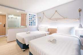 Panwaburi Beachfront Resort