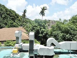 Panwaburi Beachfront Resort