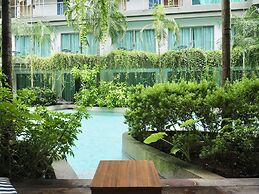 Panwaburi Beachfront Resort