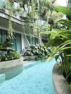 Panwaburi Beachfront Resort