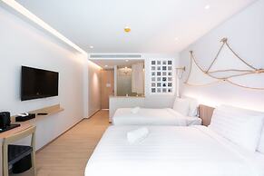 Panwaburi Beachfront Resort