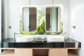 Panwaburi Beachfront Resort