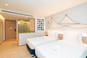 Panwaburi Beachfront Resort