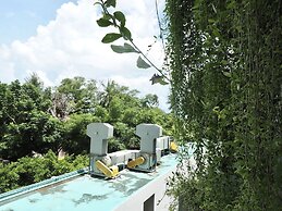 Panwaburi Beachfront Resort