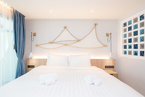 Panwaburi Beachfront Resort