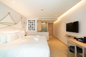 Panwaburi Beachfront Resort