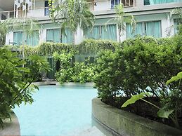 Panwaburi Beachfront Resort