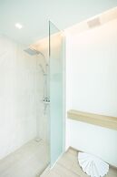 Panwaburi Beachfront Resort