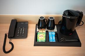 Panwaburi Beachfront Resort