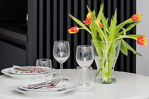 Shellter Apartment Rogowo by Renters