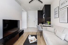 Shellter Apartment Rogowo by Renters