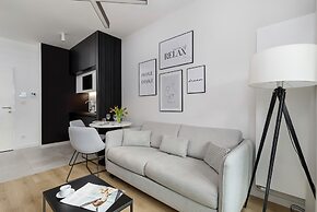 Shellter Apartment Rogowo by Renters