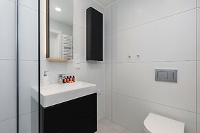 Shellter Apartment Rogowo by Renters