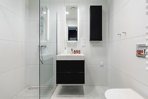 Shellter Apartment Rogowo by Renters