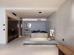 Pnoe Sea Front Experience