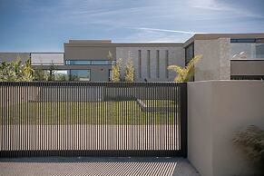 Pnoe Sea Front Experience