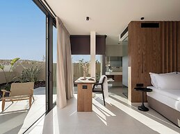 Pnoe Sea Front Experience