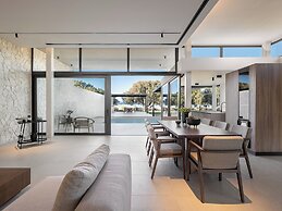 Pnoe Sea Front Experience